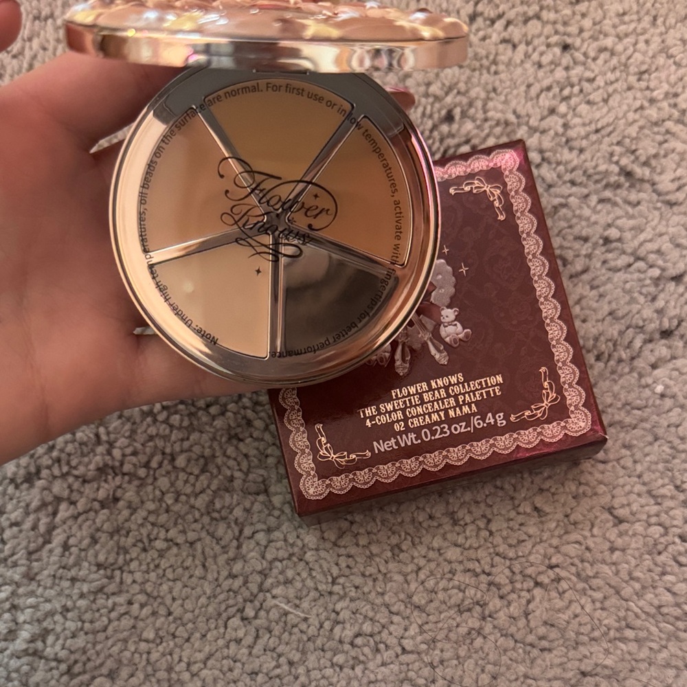 Flower Knows Sweetie Bear Concealer Palette
